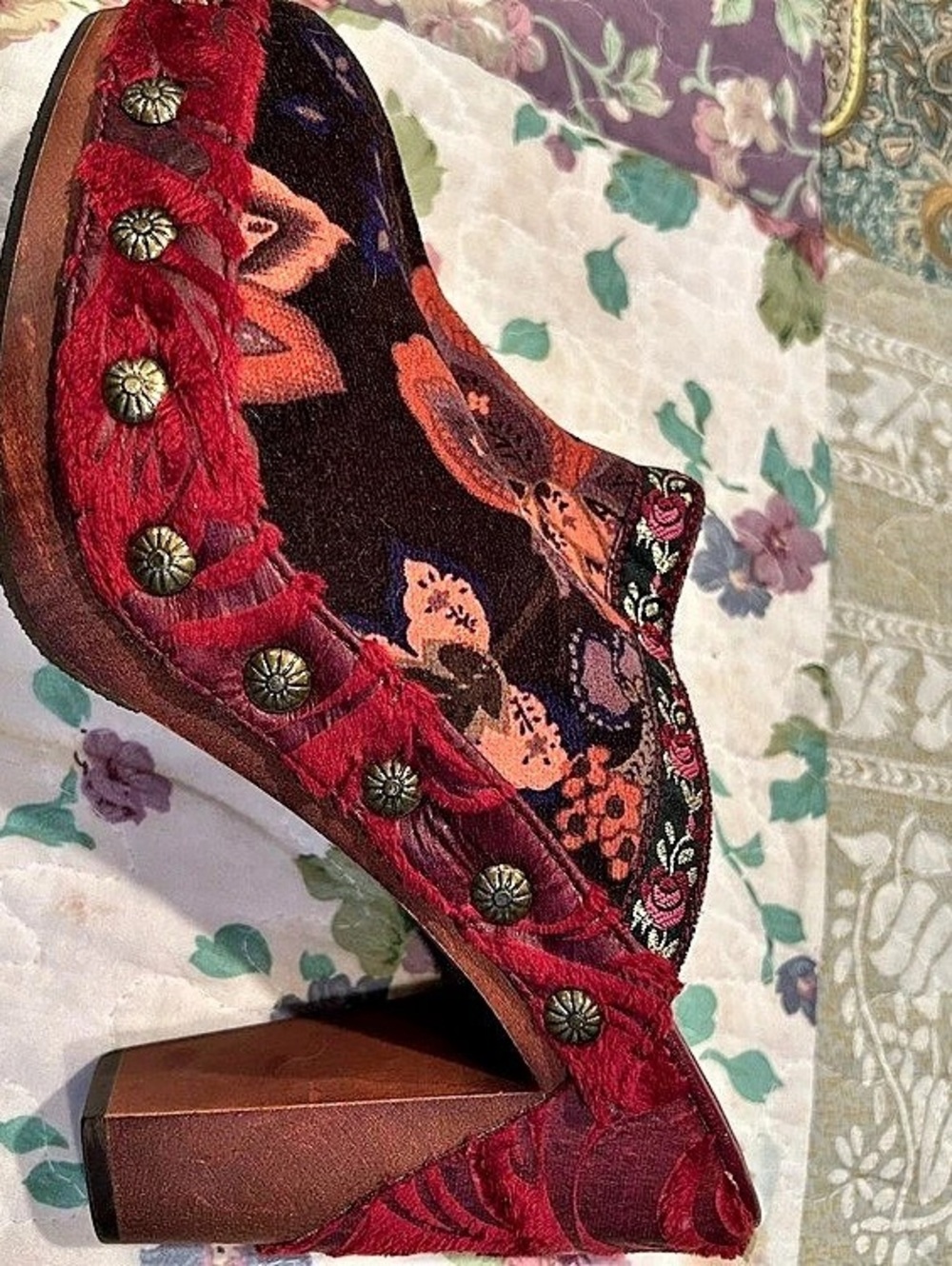 Tracy Porter Floral Platform Clogs in Red & Black - Picture 6 of 10